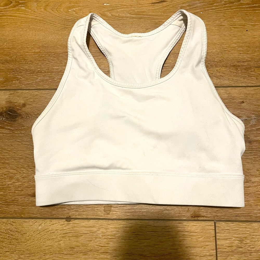 Fabletics On-The-Go Medium Impact Sports Bra
